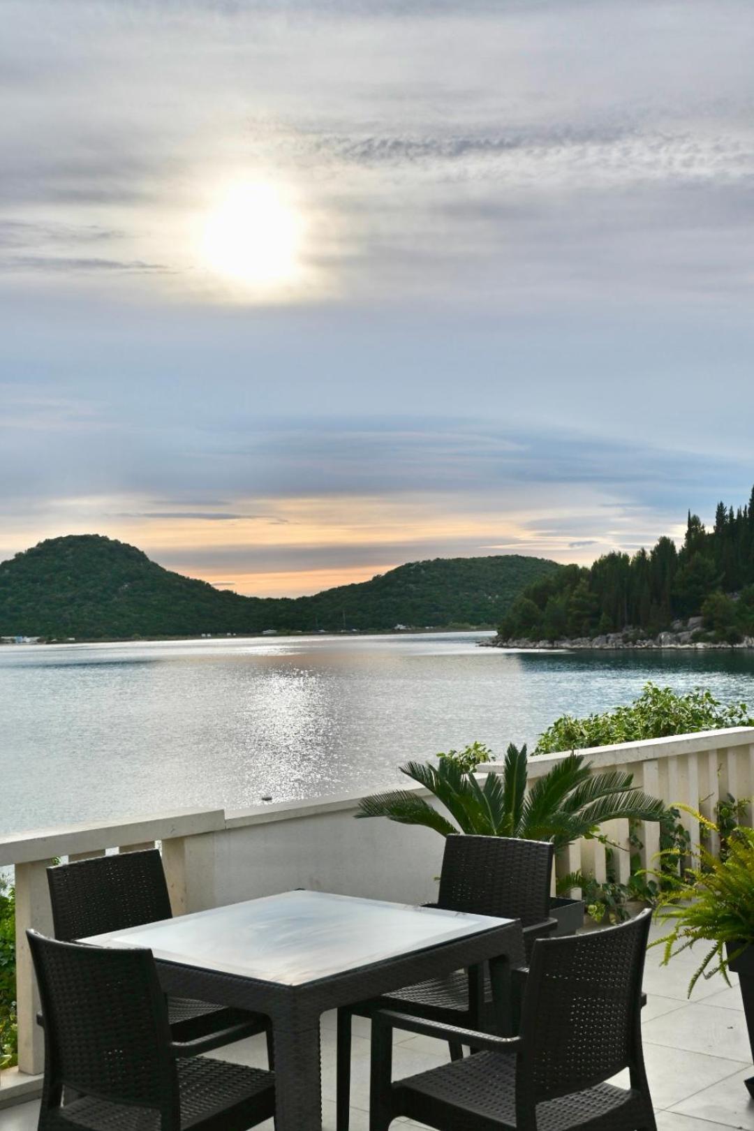 Villa Ante Apartments Блаце Экстерьер фото